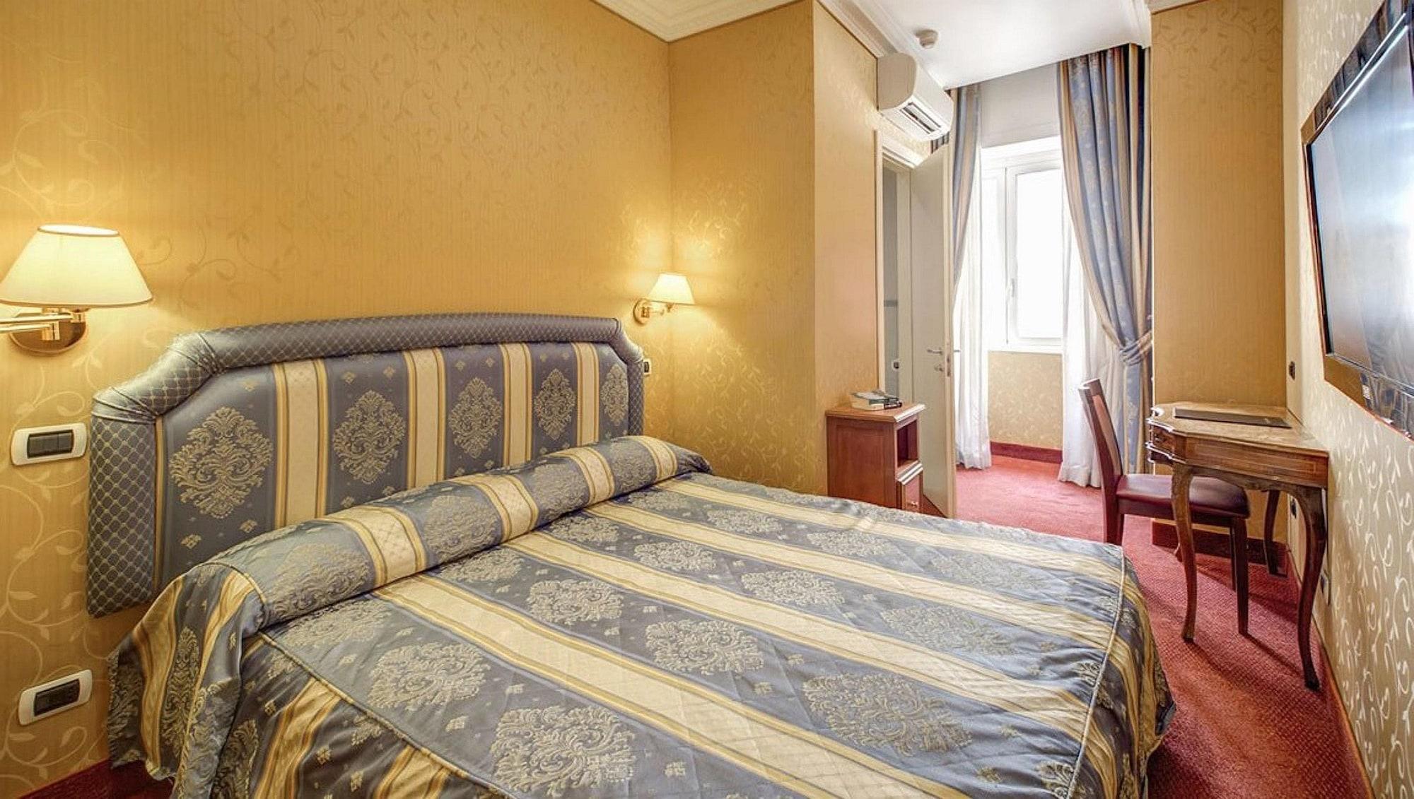 Hotel 939 3*