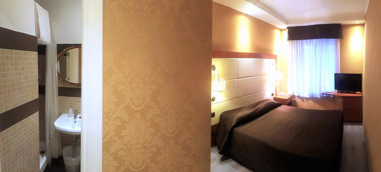Hotel 939