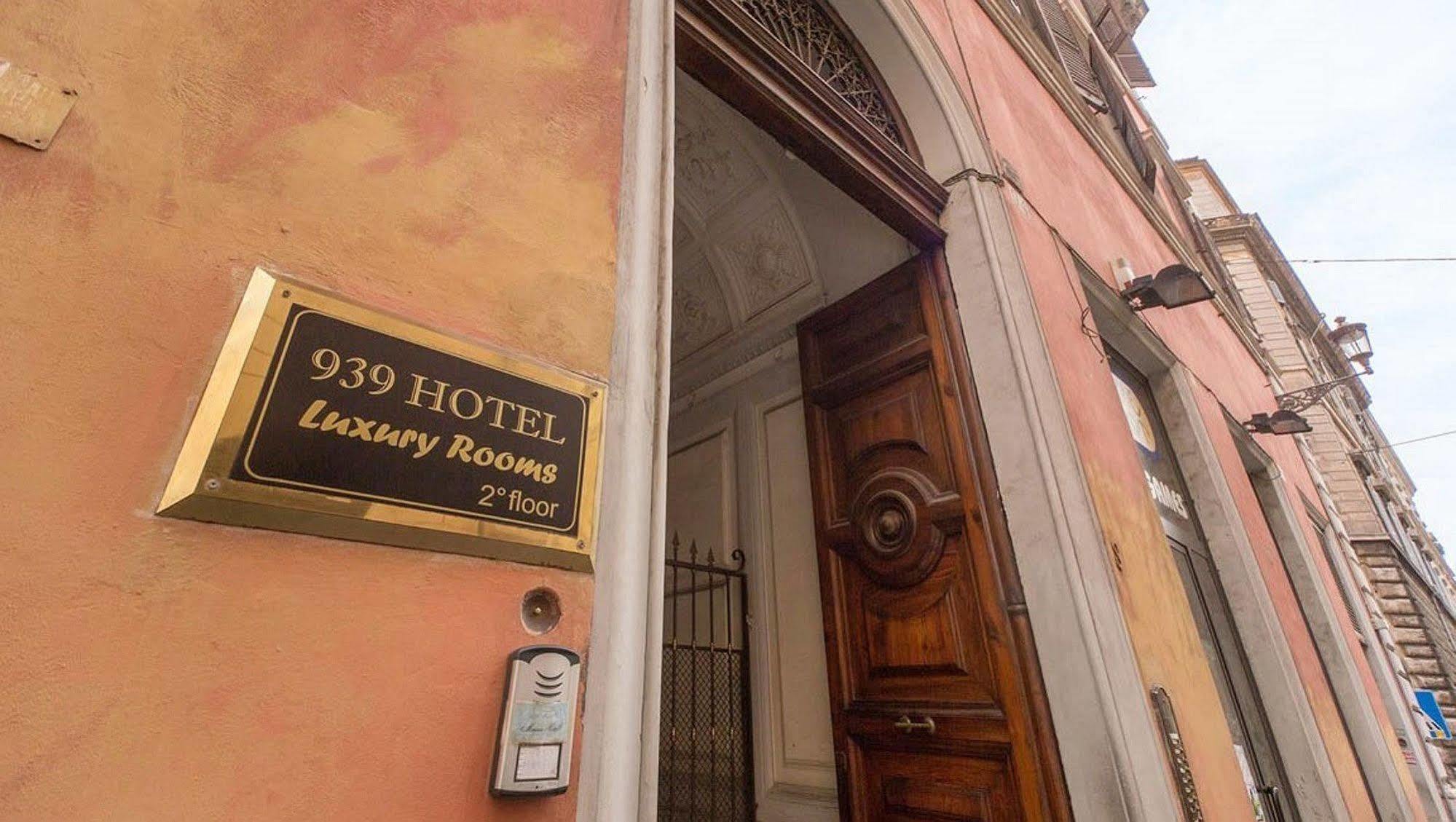 Hotel 939