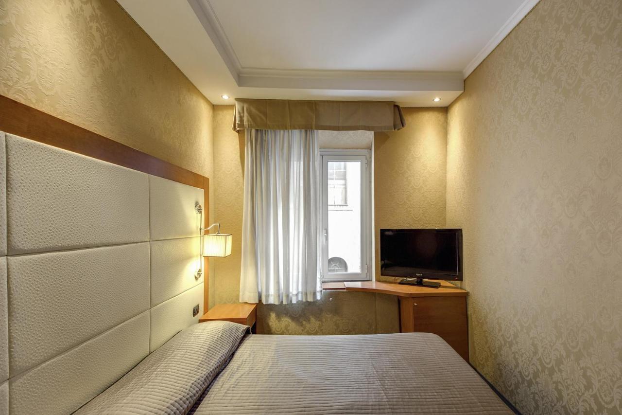 939 3* Roma