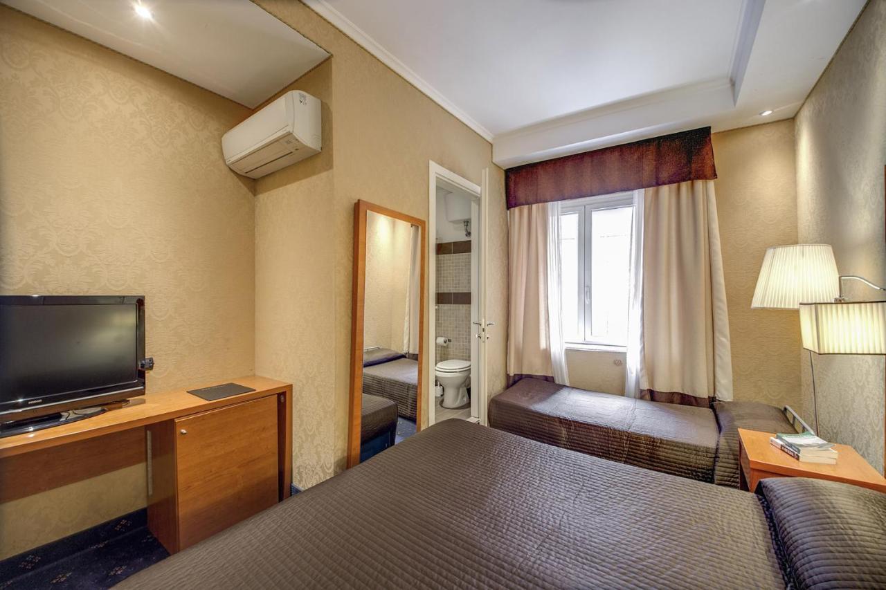 939 Hotel 3*